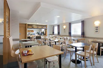 ホテル Lyon Grand Stade