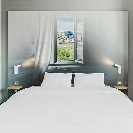 Lyon Grand Stade Hotel