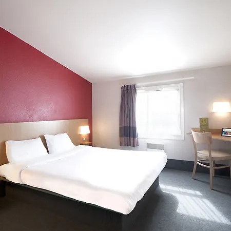 Otel Lyon Grand Stade Meyzieu