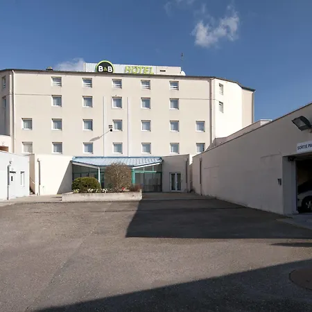 Hotel Lyon Grand Stade 2*